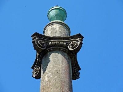 burbage durley ailesbury column